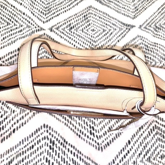 Michael Kors Tan and White Tote Bag - Picture 9 of 11